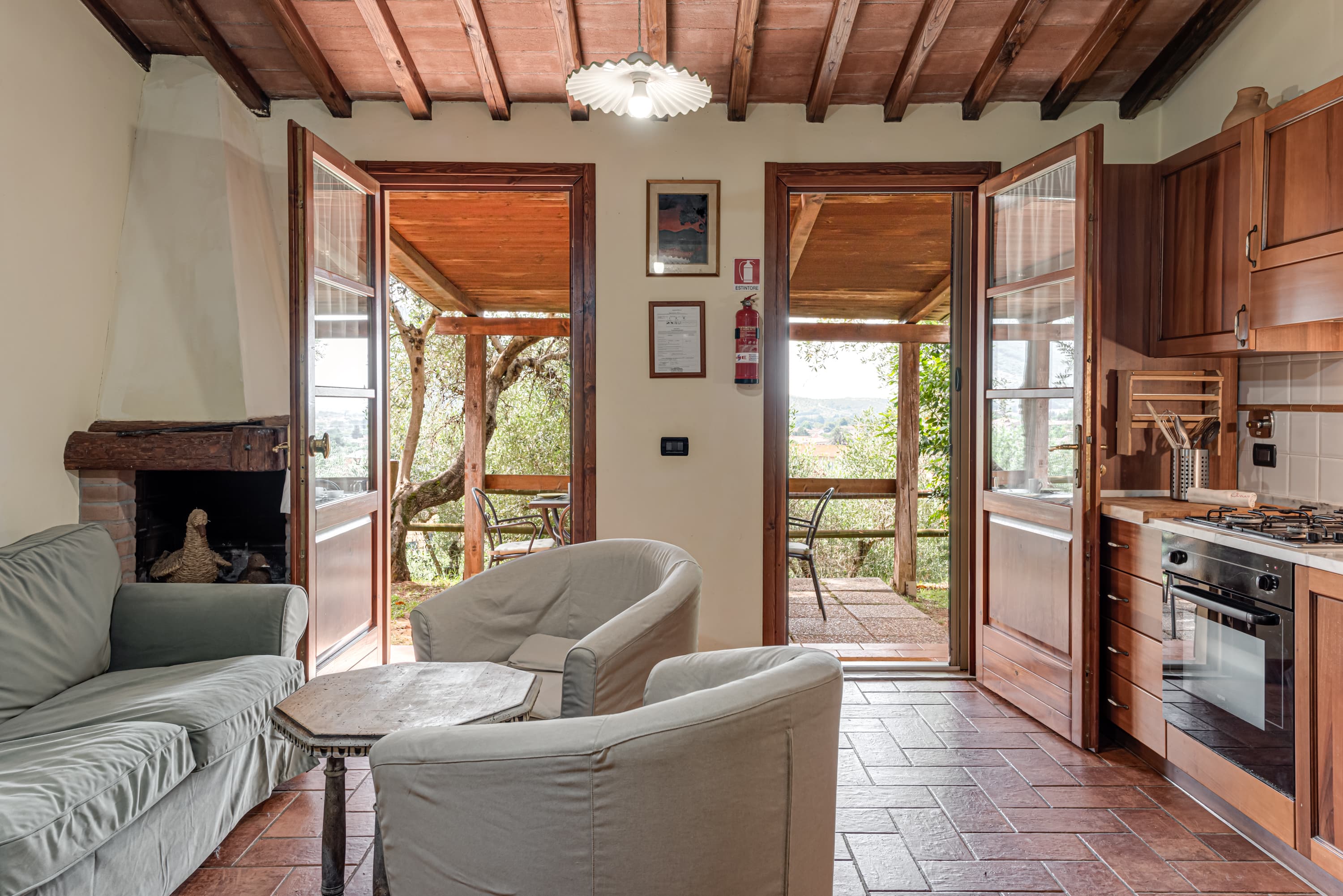 Limone villa at La Pieve