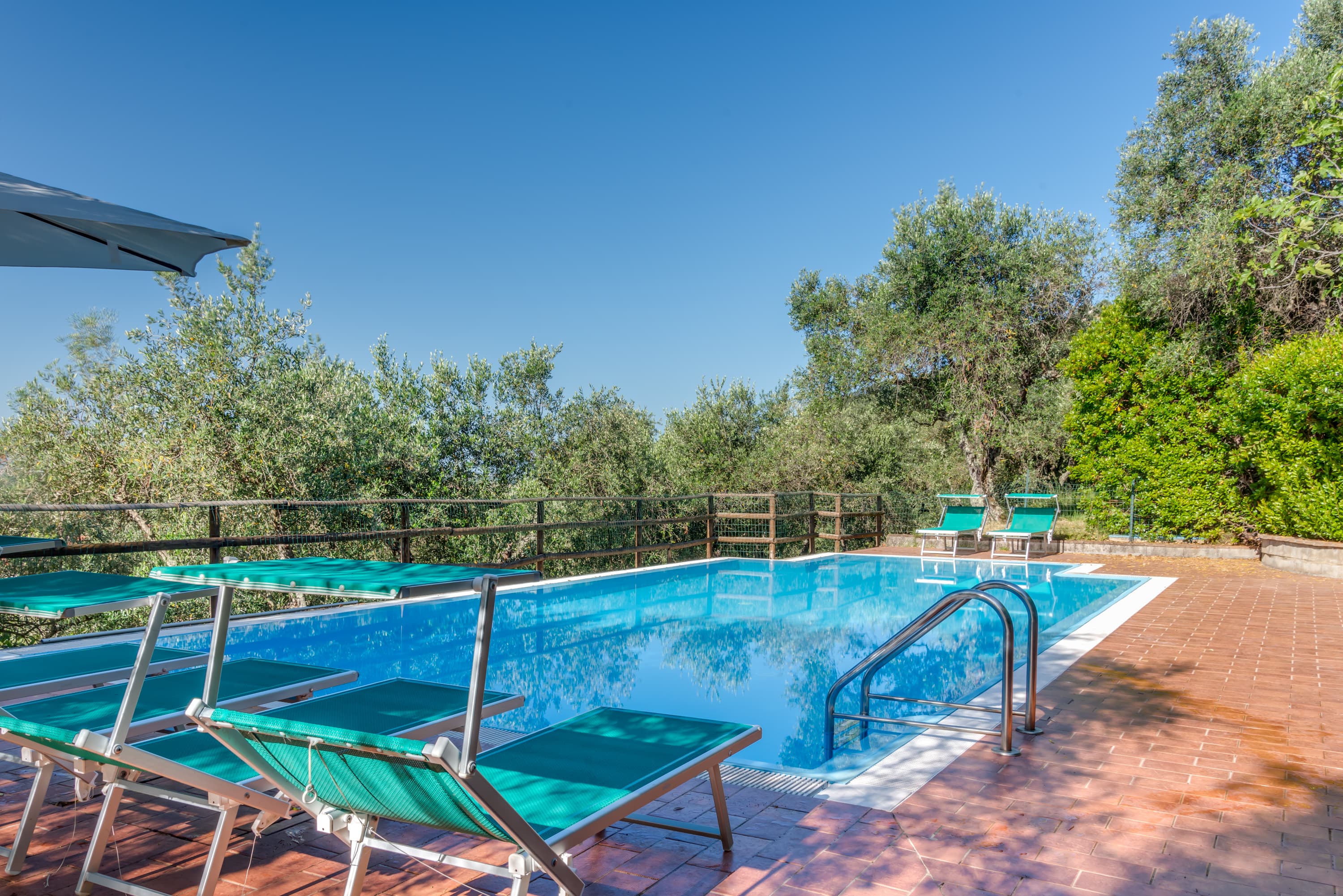 Limone villa at La Pieve