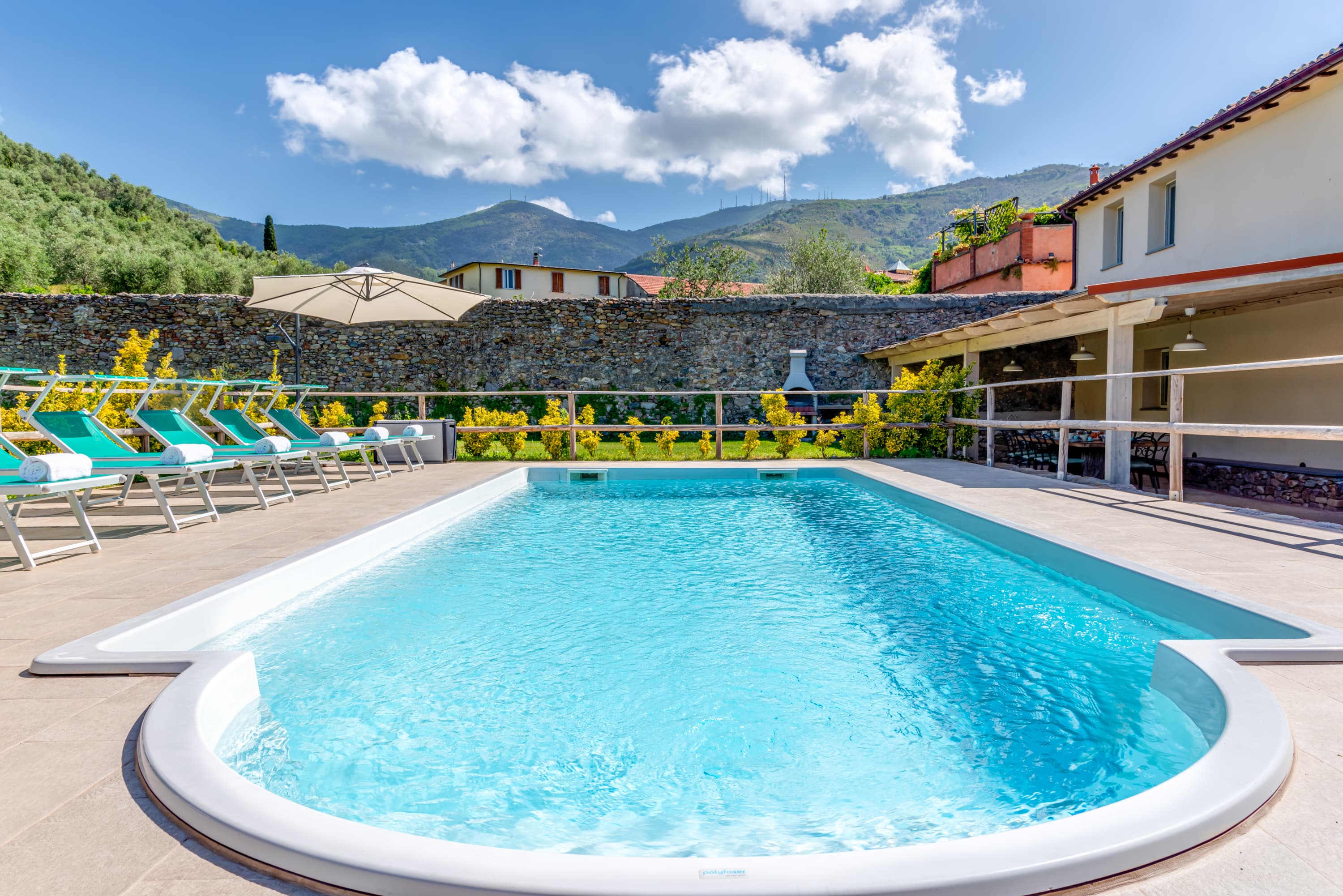 Nerino villa at La Pieve