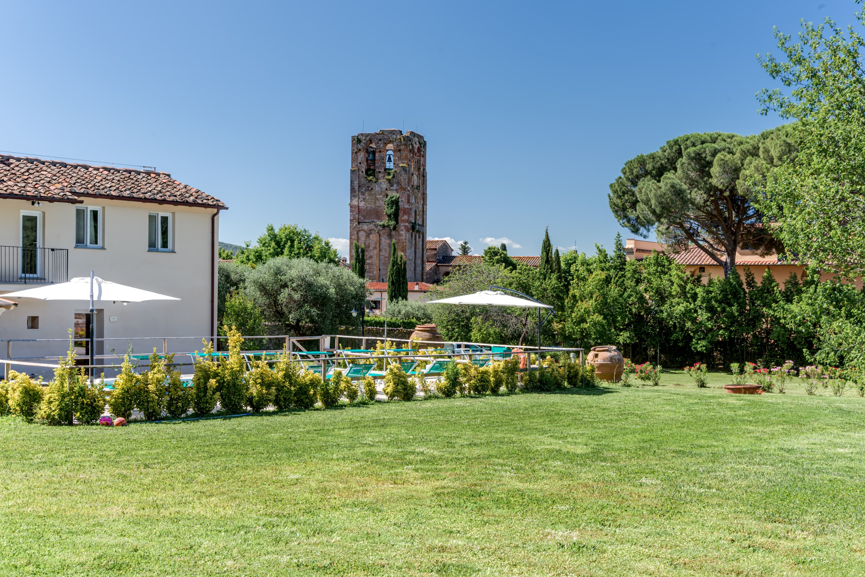 Nerino villa at La Pieve