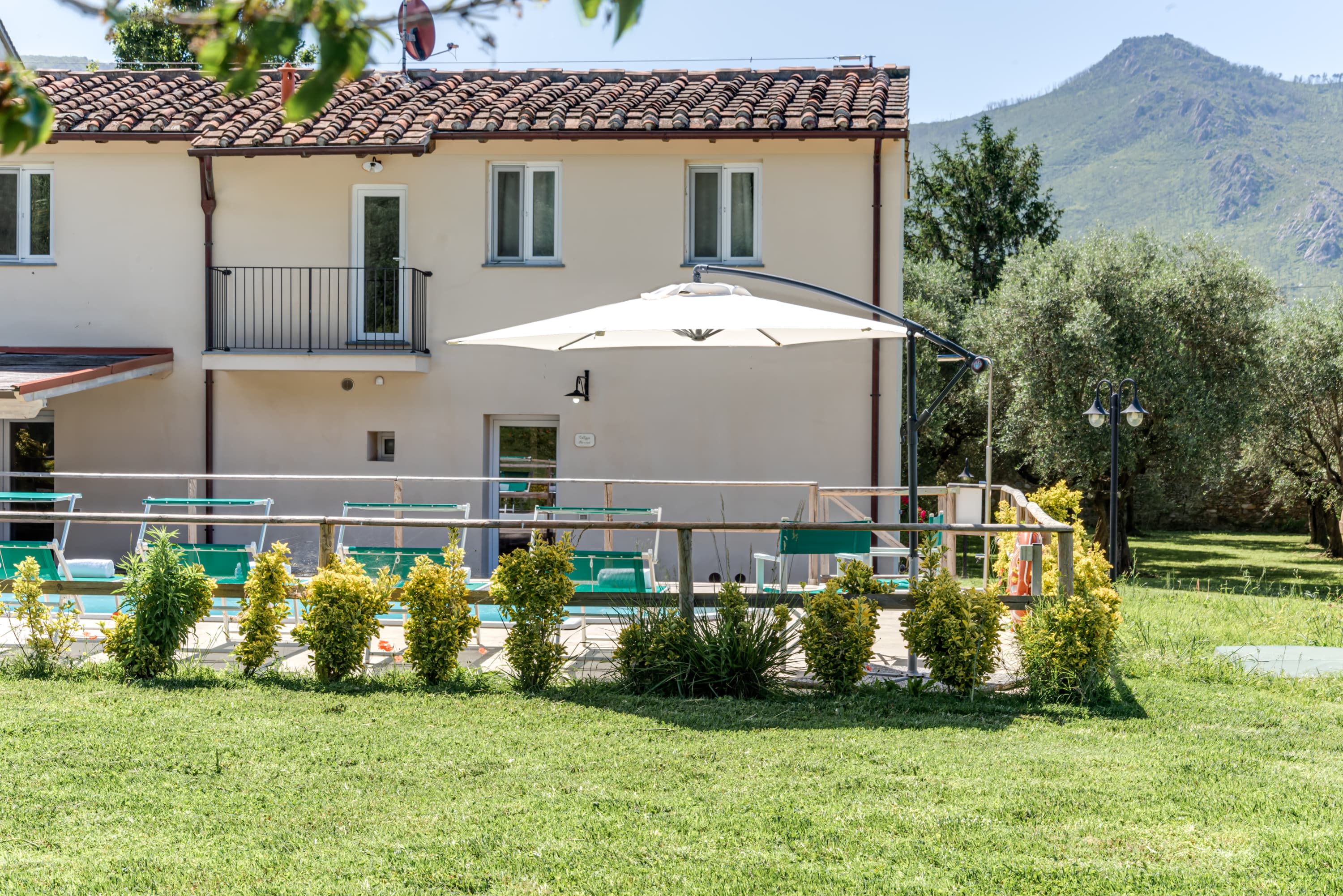 Nerino villa at La Pieve
